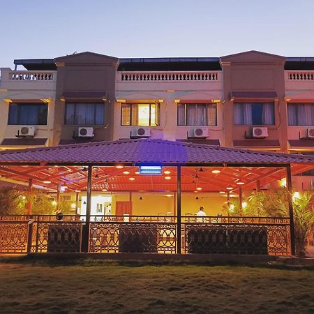 Mountview Resort โลนาวาลา ภายนอก รูปภาพ
