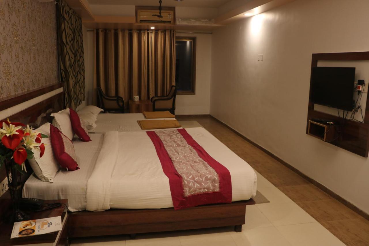 Mountview Resort โลนาวาลา ภายนอก รูปภาพ